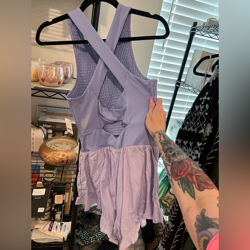 FREE PEOPLE MOVEMENT WOMEN'S BREATHLESS SHORTSIE, MED NWT - Picture 6 of 8